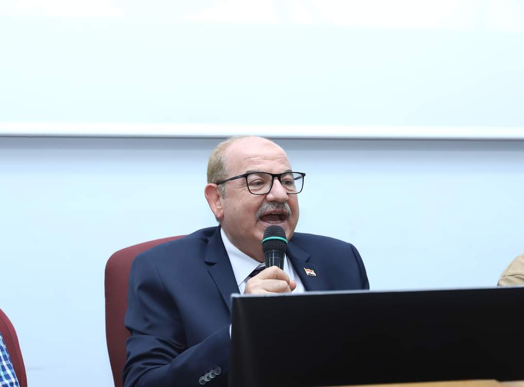 اللواء محمود نافع رئيس شركة الصرف الصحي الإسكندرية اللواء محمود نافع رئيس شركة الصرف الصحي الإسكندرية