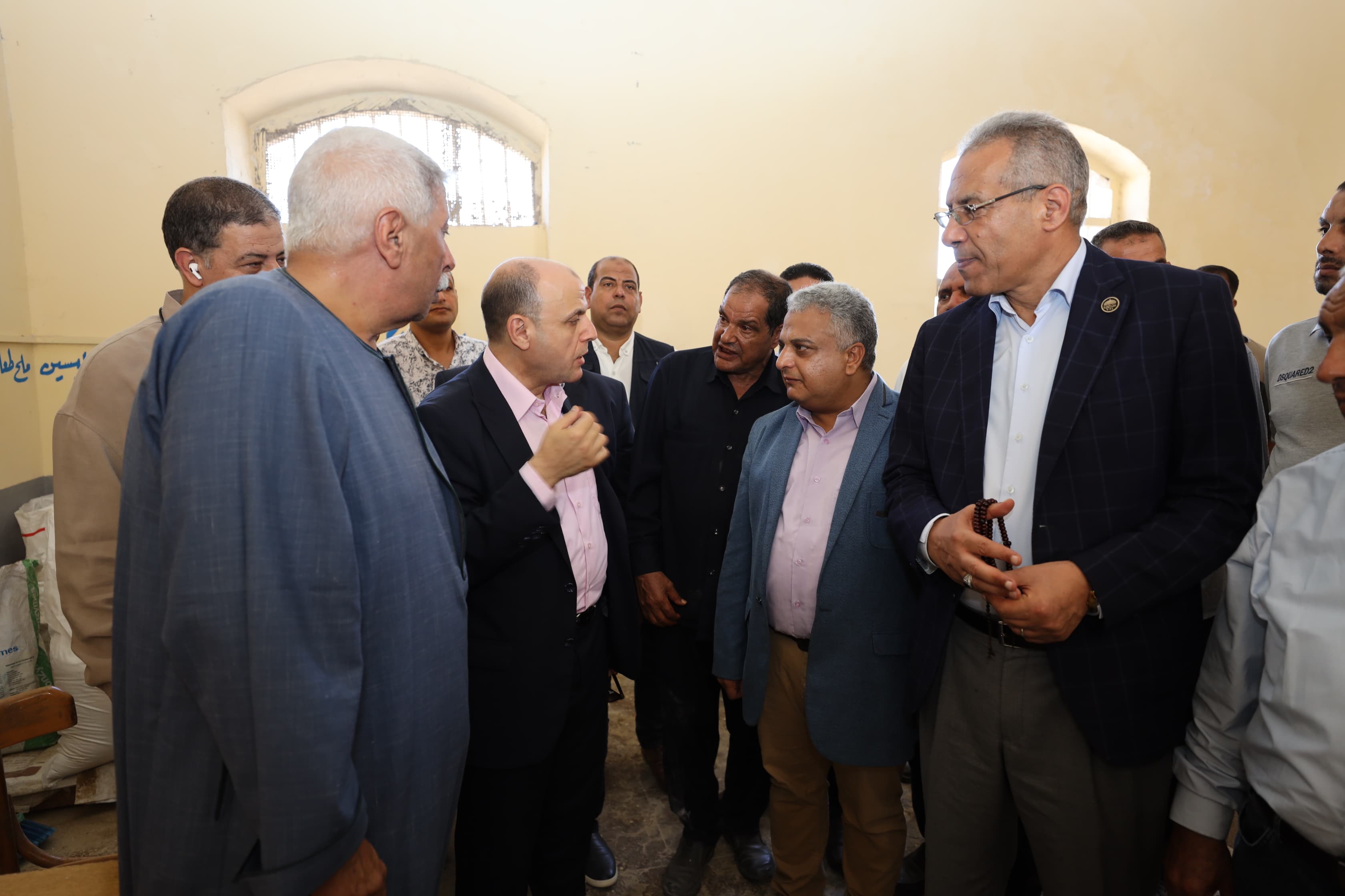 محافظ كفر الشيخ يتفقد مصنع الأعلاف