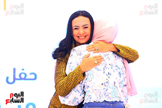 وزيرة التضامن تكرم الأوائل وزيرة التضامن تكرم الأوائل