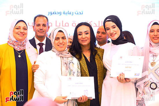 تكريم الطلبة الأوائل بوزارة التضامن الاجتماعي تكريم الطلبة الأوائل بوزارة التضامن الاجتماعي