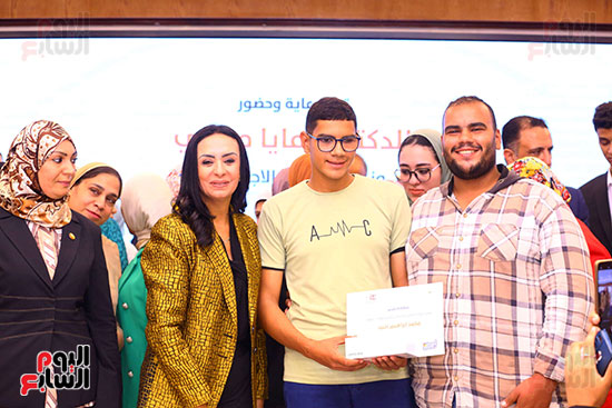 تكريم الطلبة الأوائل من ذوي الهمم تكريم الطلبة الأوائل من ذوي الهمم