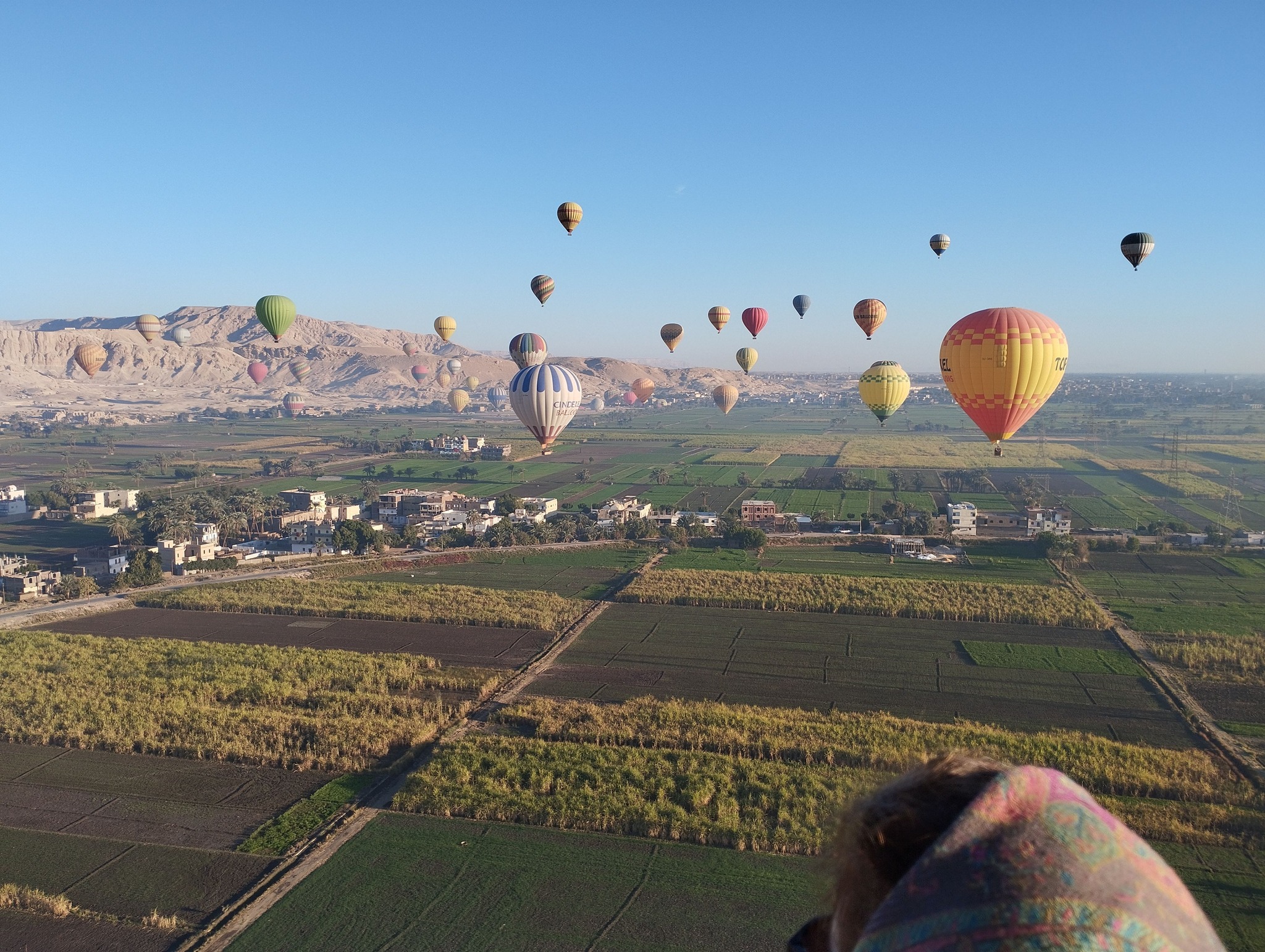 رحلات البالون الطائر تغرد فى سماء الأقصر