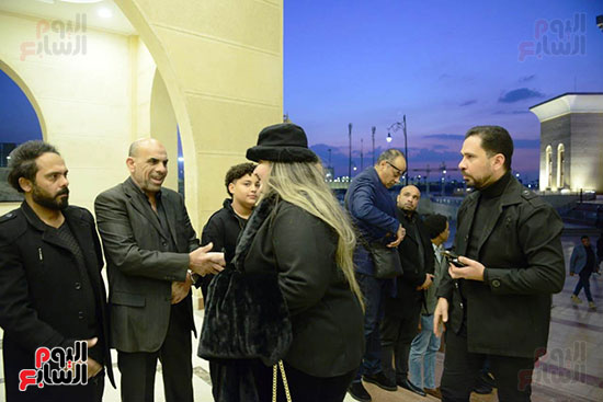 التوافد على عزاء أحمد عدوية