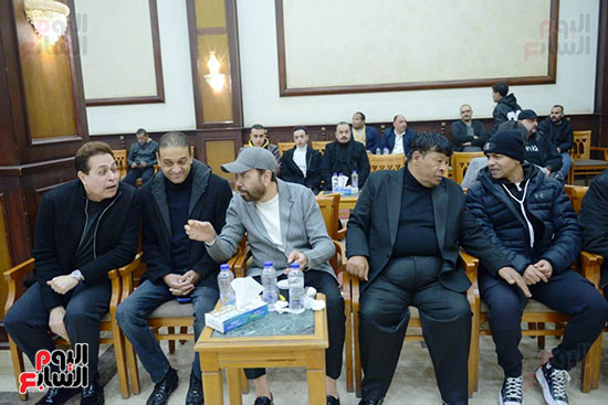 نجوم الفن فى عزاء الراحل أحمد عدوية