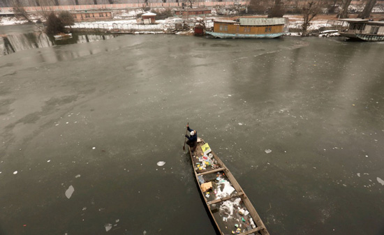 موجة البرد تجتاح كشمير (5)