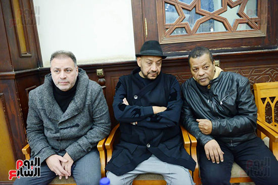 عصام كاريكا فى عزاء عدوية