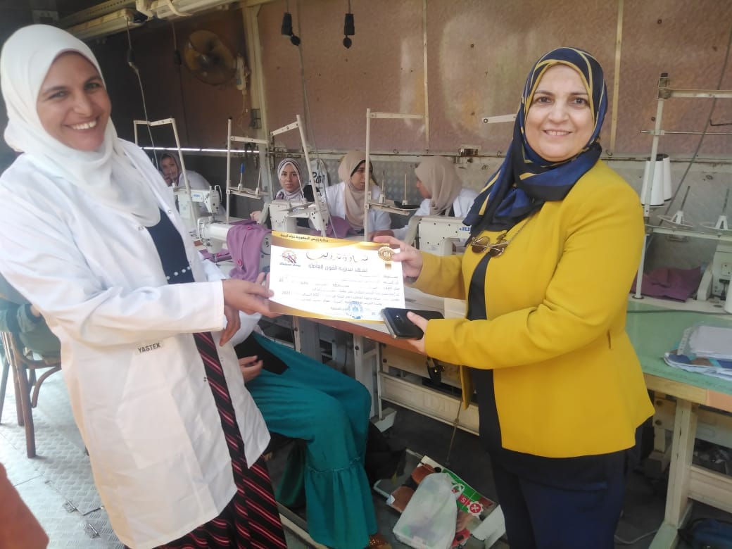 تكريم المتفوقات بورش التدريب تكريم المتفوقات بورش التدريب