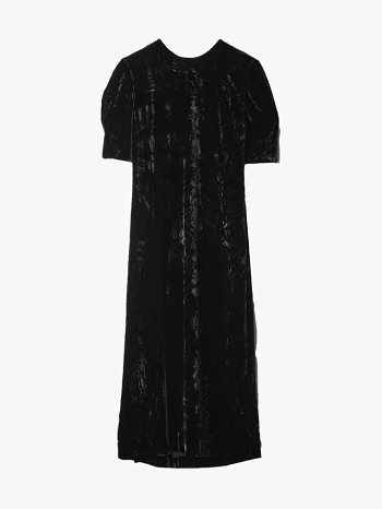 فستان أسود لامع قليلًا فستان أسود لامع قليلًا