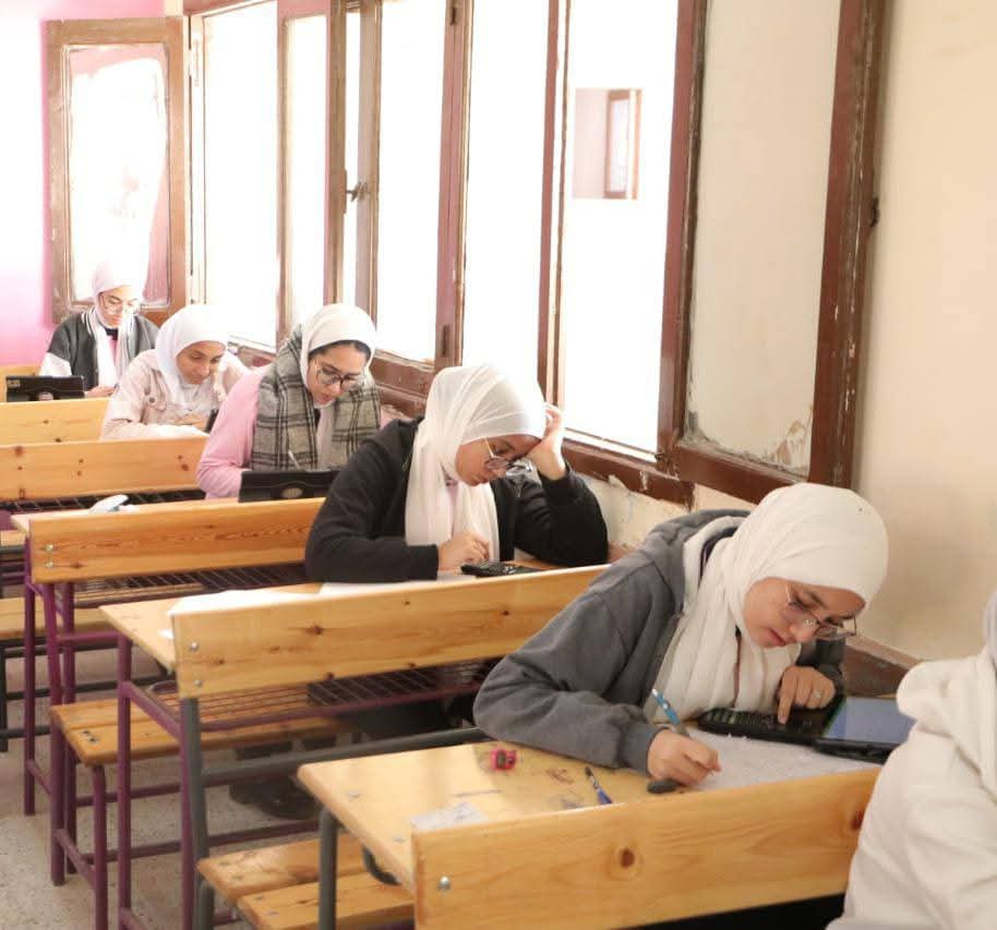 طلاب المرحلة الابتدائية طلاب المرحلة الابتدائية