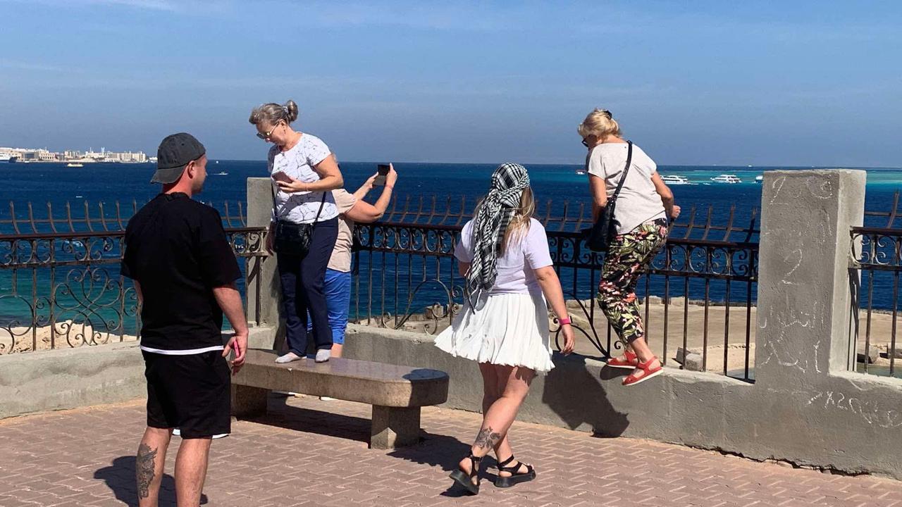 سياح العالم فى الغردقة