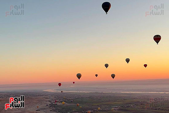 سحر-تحليق-رحلات-البالون-فى-سماء-الأقصر