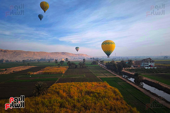 جانب-من-تحليق-الرحلات-بالسماء-فوق-الزراعات