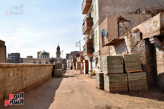 خطط-شاملة-لتطوير-المنازل-التاريخية-منطقة-محيط-معبد-إسنا