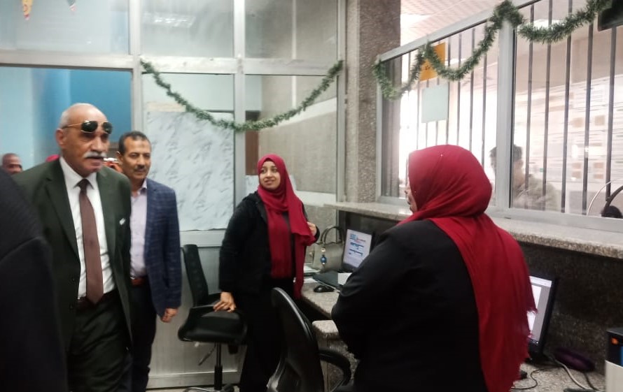 السكرتير العام يلتقى الموظفين بالمركز السكرتير العام يلتقى الموظفين بالمركز