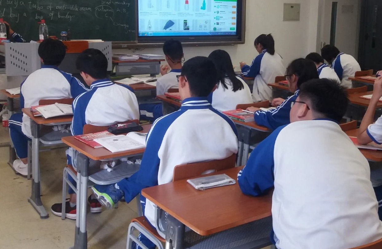 مدرسة تجبر التلاميذ للتوقيع على إخلاء مسؤولية الانتحار مدرسة تجبر التلاميذ للتوقيع على إخلاء مسؤولية الانتحار
