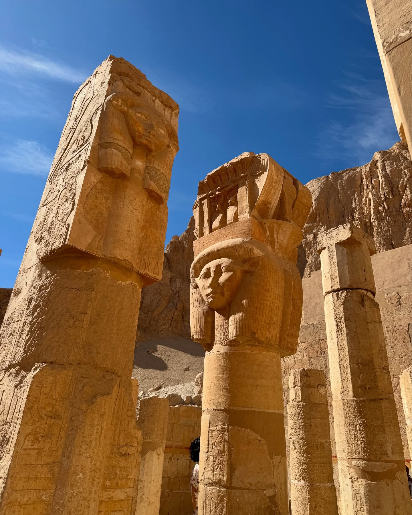 دعاية بملايين الدولارات.. نجوم عالمين على أرض مصر