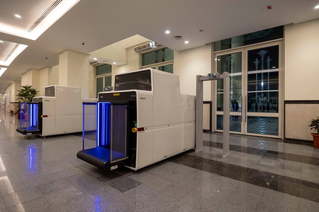 أجهزة فحص الحقائب