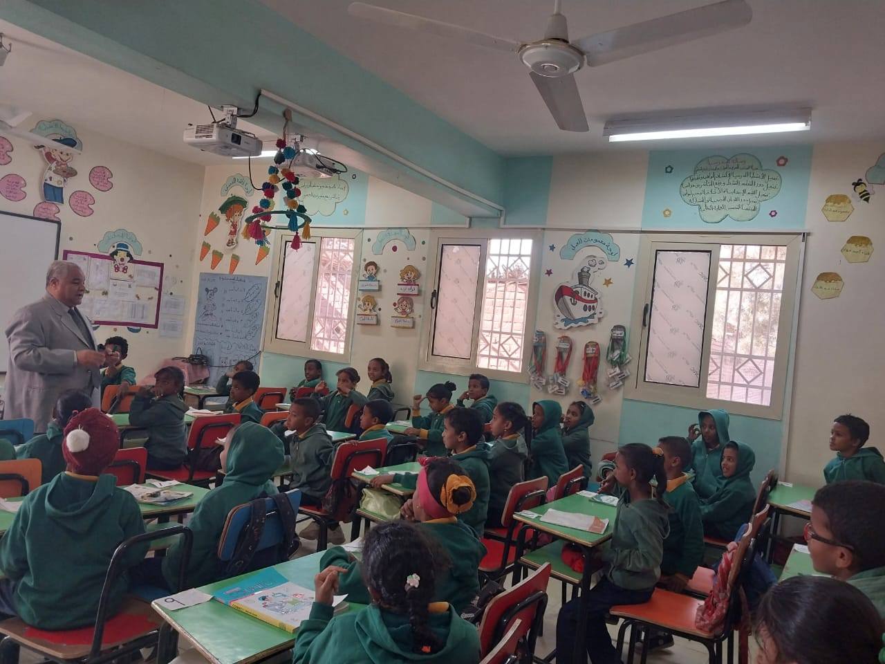 جولة وكيل الوزارة بمدارس التعليم المجتمعي لمكافحة التسرب من التعليم