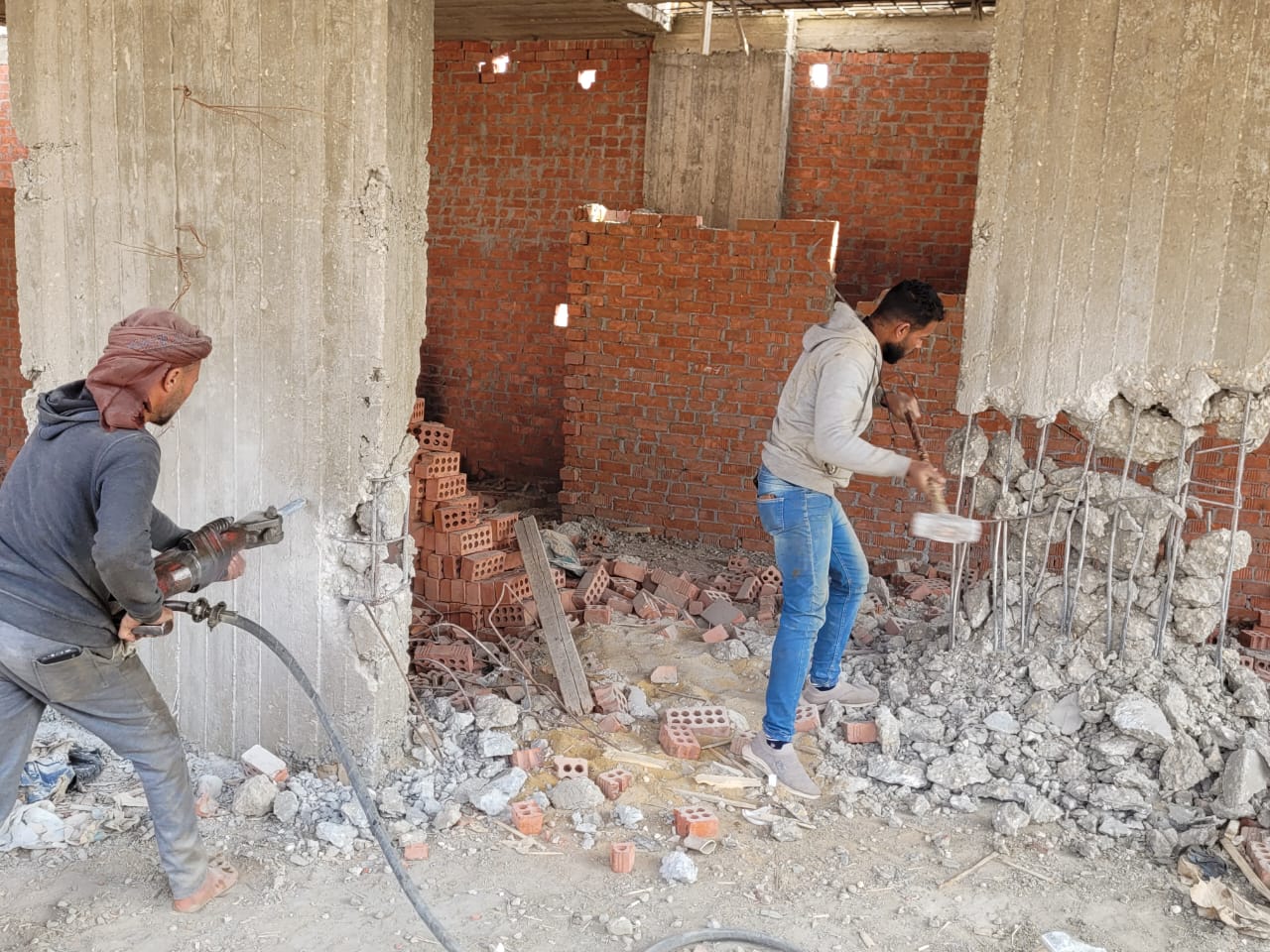 إزالة الأدوار المخالفة إزالة الأدوار المخالفة