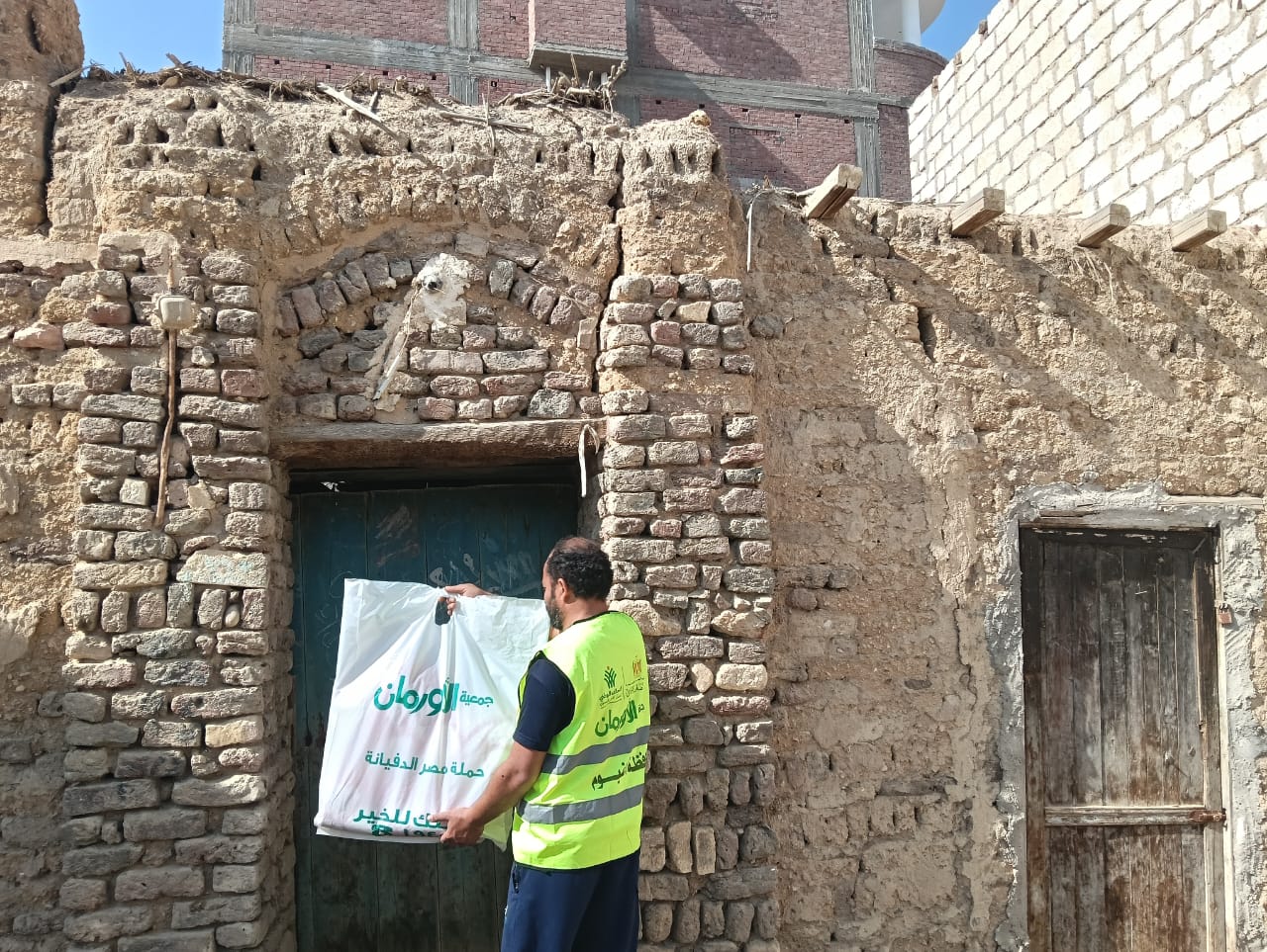 التحالف الوطني يوزع بطاطين الشتاء وينظم قوافل طبية ضمن مبادرة إيد واحدة