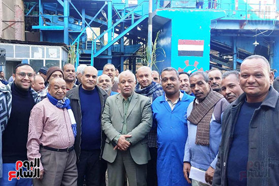 إحتفالية-للعمال-قبل-بدء-موسم-حصاد-واستلام-وعصير-القصب