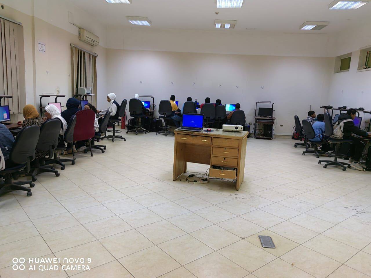 محاضرات وورش لتعليم ويندوز للطلبة بقصور الثقافة