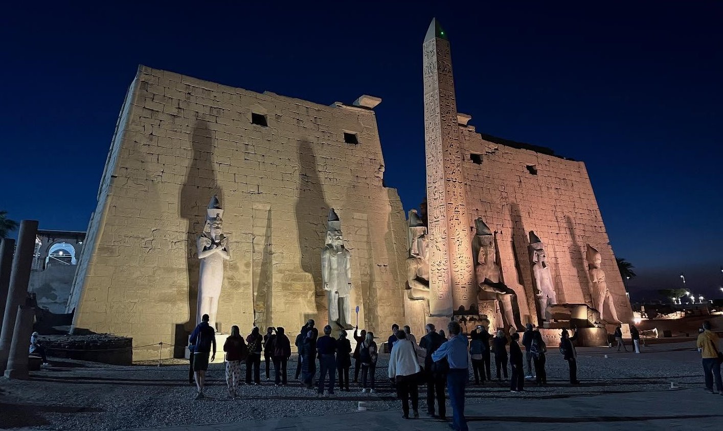 زيارات مسائية لمعبد الأقصر