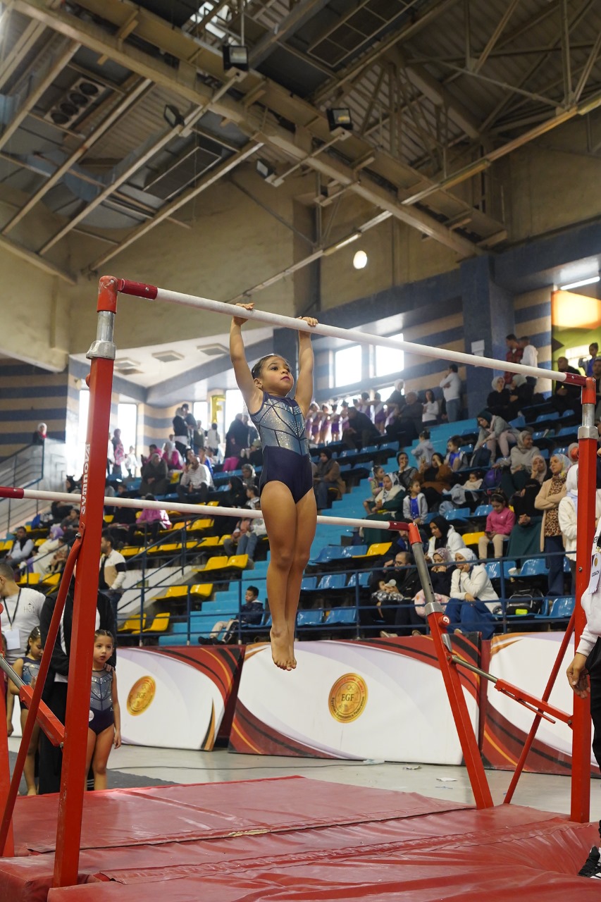 فيروز أحمد حسن  تحصل على المركز الاول فى بطولة الجمهورية للجمباز وتفوز الذهبية وكأس البطولة (1)