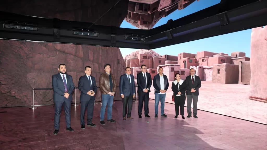 وزير الثقافة يبحث مع المدير العام للإيسيسكو دعم الثقافة الإبداعية والابتكار وزير الثقافة يبحث مع المدير العام للإيسيسكو دعم الثقافة الإبداعية والابتكار
