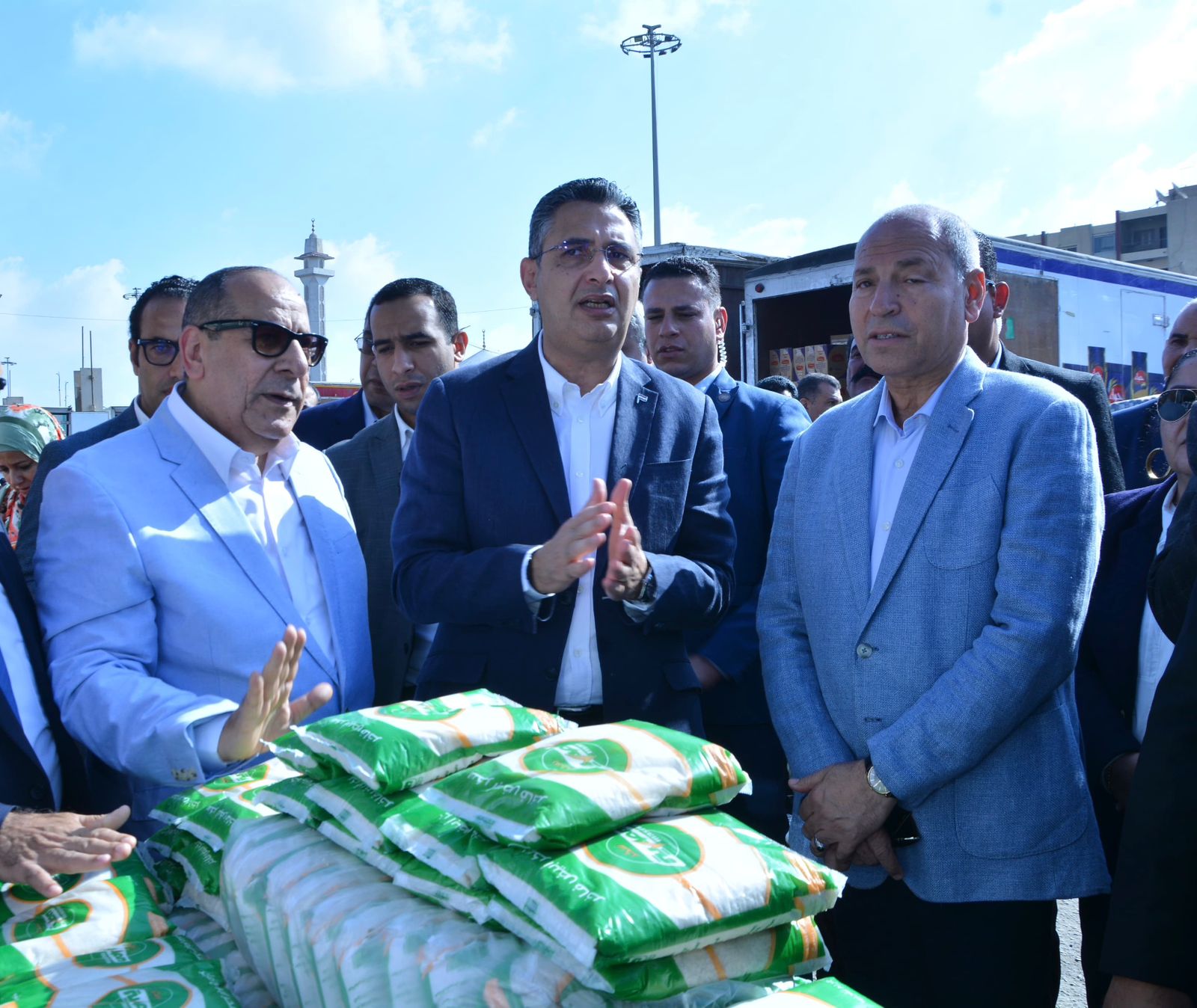 مصنع أرمنت بالأقصر يبدأ استلام محصول القصب من المزارعين