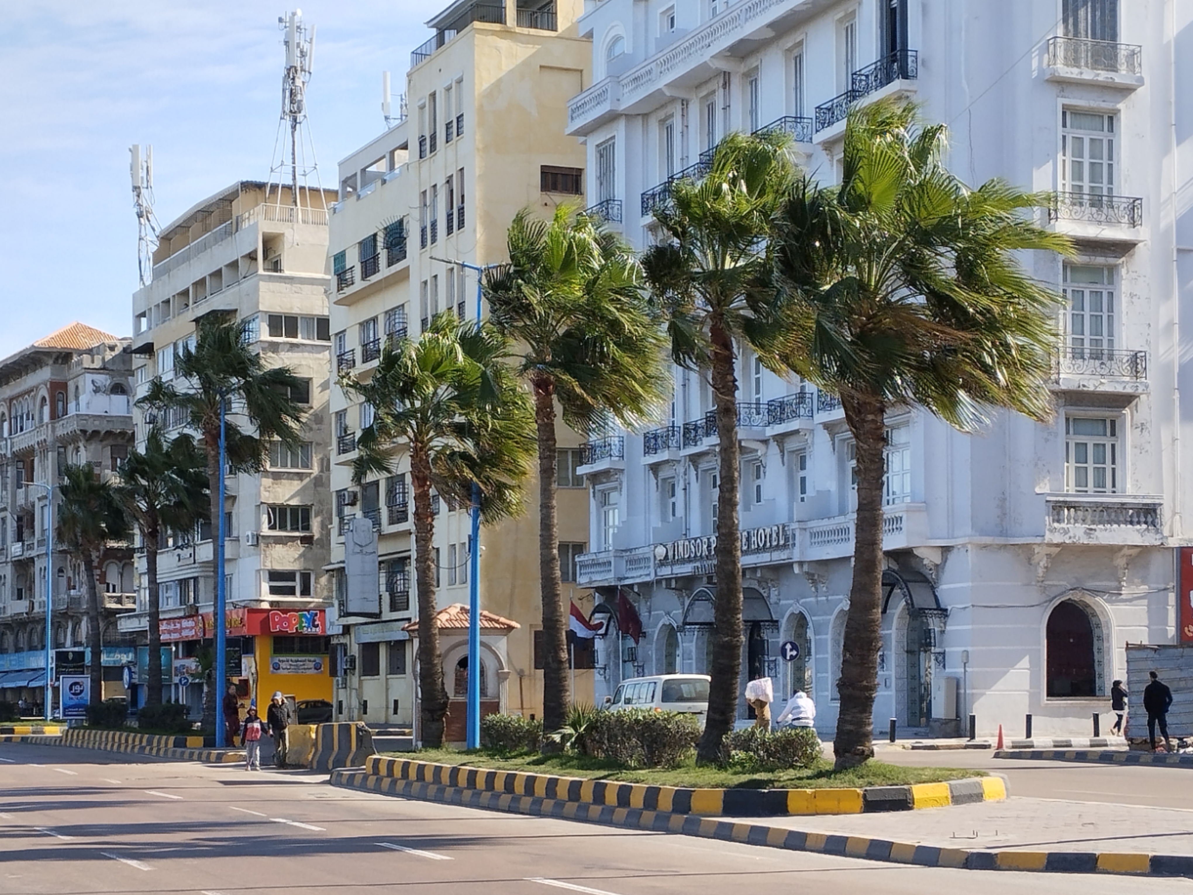 رياح يصاحبها انخفاض في درجات الحرارة بالاسكندرية