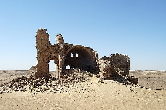 اطلال قصر السميرة اطلال قصر السميرة