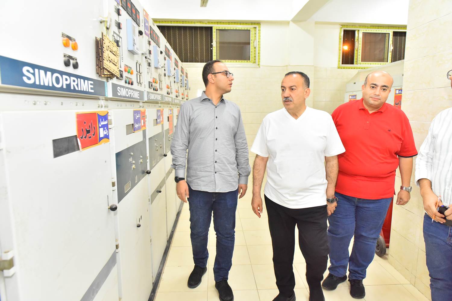 مشروعات الكهرباء بأسيوط (3)