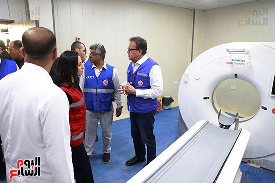 وزير الصحة يتفقد مستشفى الشيخ زويد المركزي بمحافظة شمال سيناء (7)