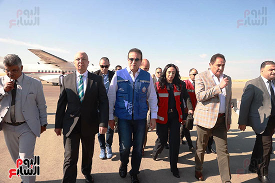وصول وزيرى الصحة والتضامن للعريش (7)