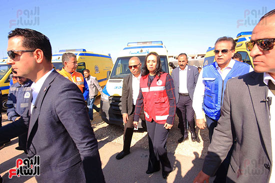 وصول وزيرى الصحة والتضامن للعريش (13)