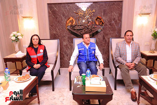 وصول وزيرى الصحة والتضامن للعريش (5)