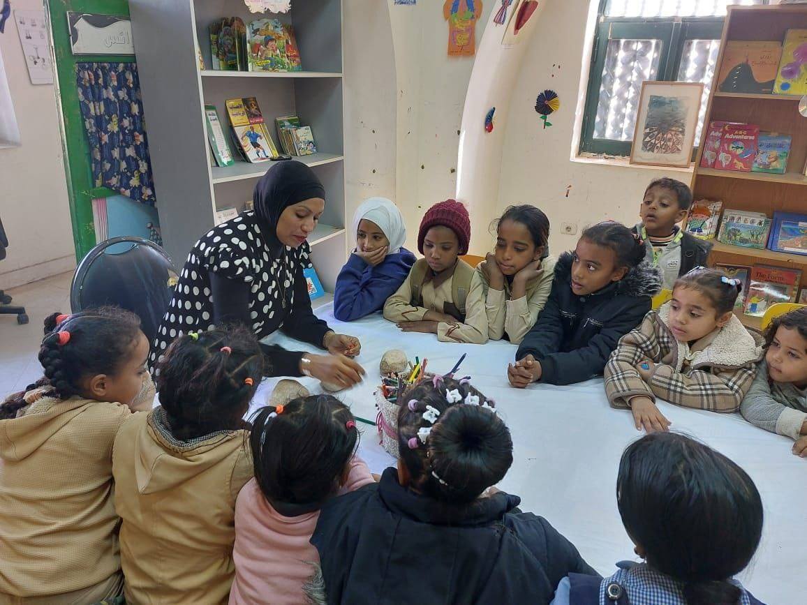 فرحة وبهجة بمسابقات ثقافية وورش رسم وتلوين في قصور ثقافة الأقصر