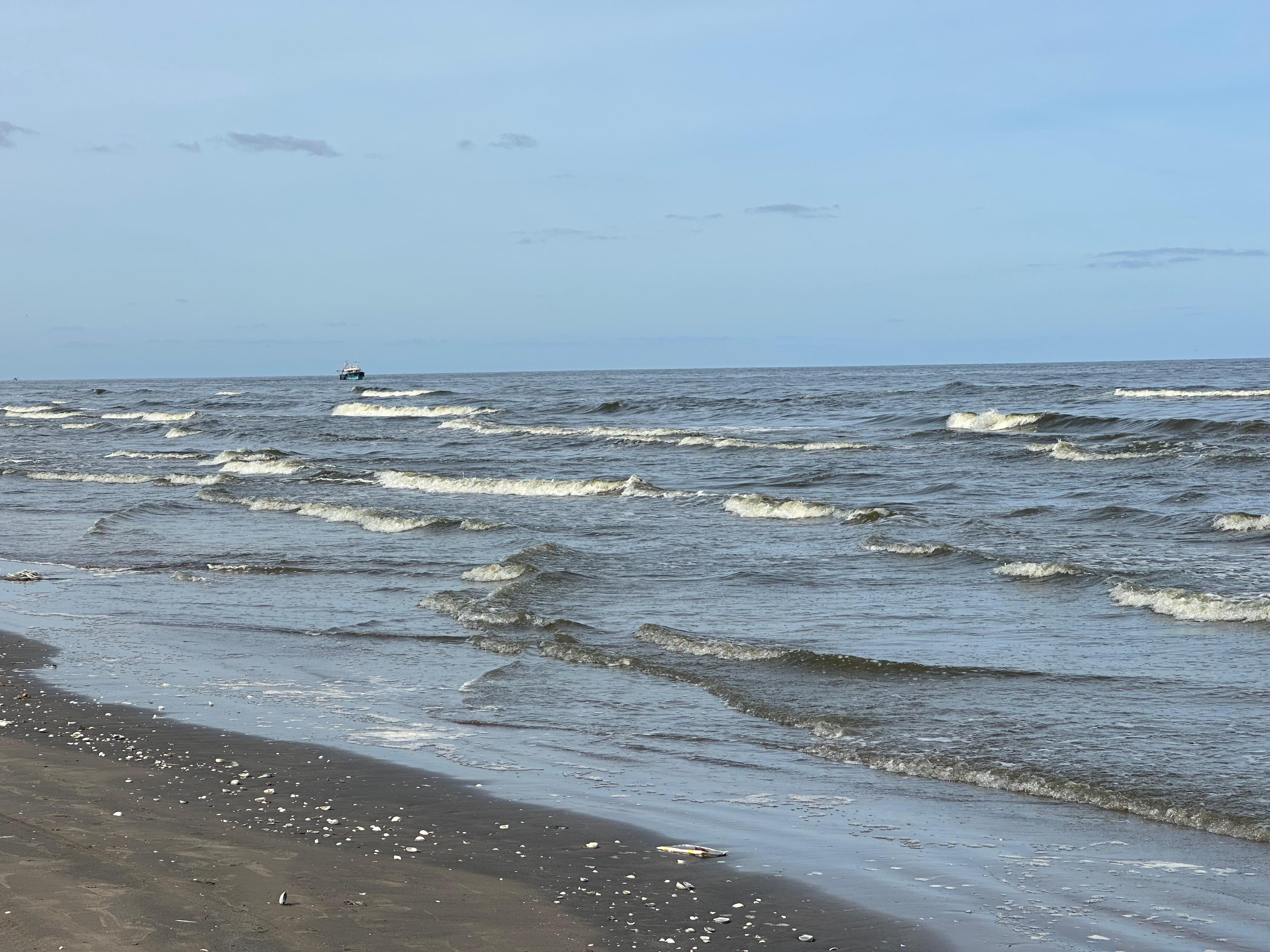 هدوء امواج البحر هدوء امواج البحر