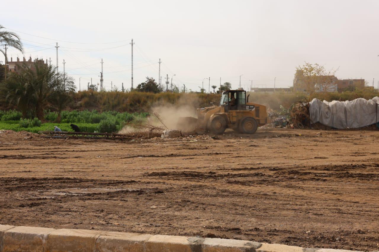 جانب من أعمال التطوير (12)