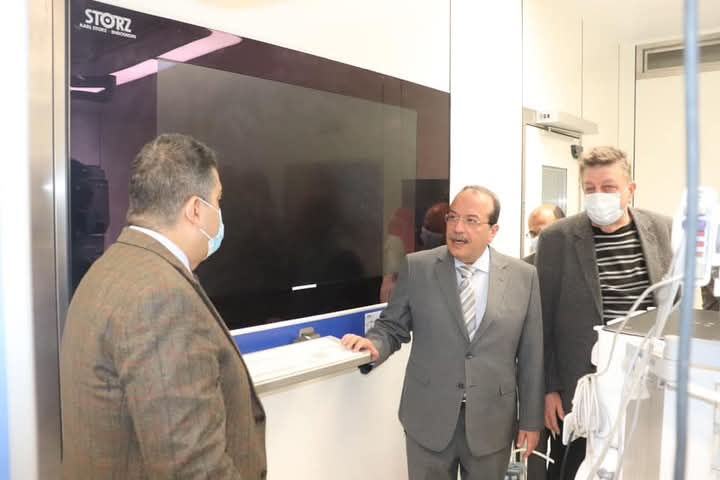 جولة عميد الكلية داخل المستشفى