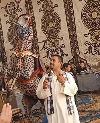 ابو فارس مع الخيل ابو فارس مع الخيل