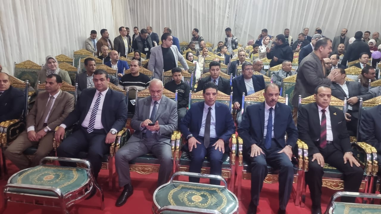 محافظ سوهاج يفتتح معرض صنع في سوهاج