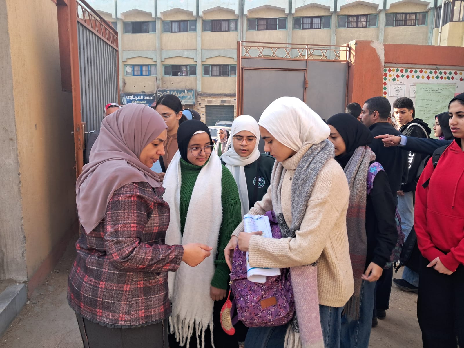 ء أعمال التفتيش للطلاب والطالبات (3)