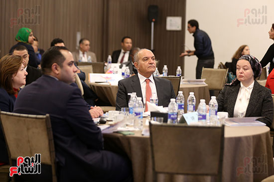 الحضور فى المؤتمر (1)