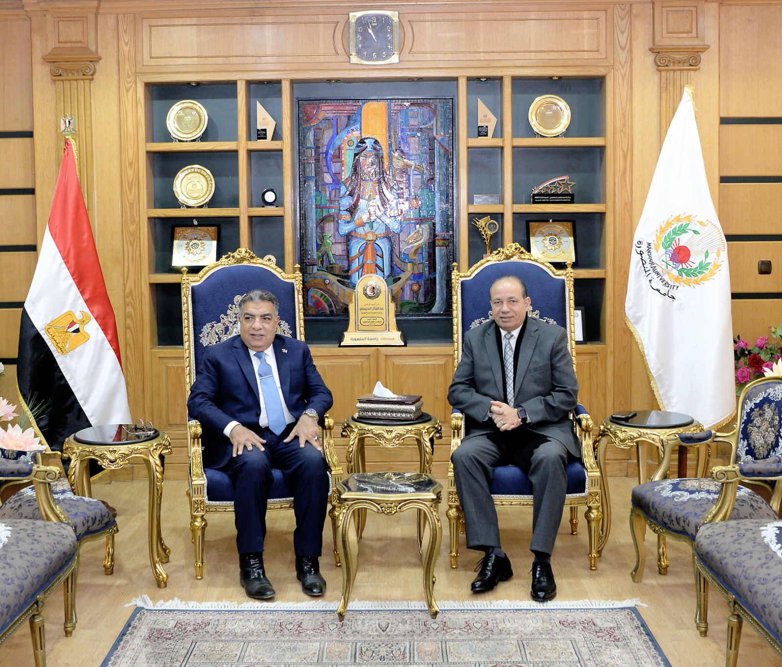 رئيس جامعة المنصورة ومحافظ الدقهلية