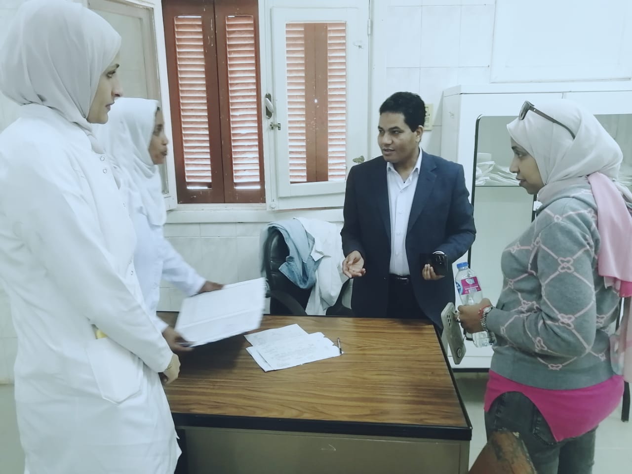 متابعة أعمال القافلة الطبية بجاد الكريم بمدينة الزينية