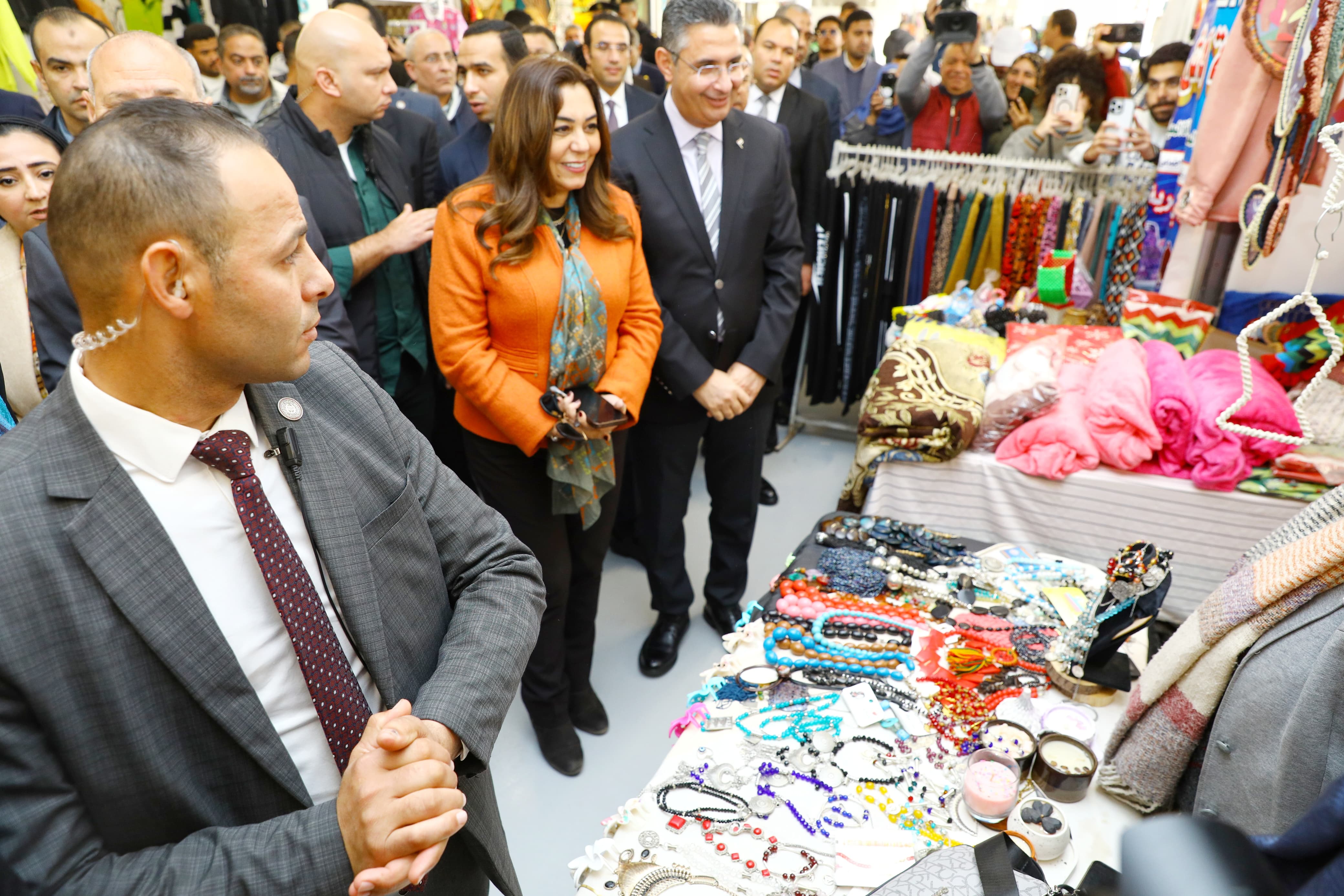 بازار القاهرة بازار القاهرة