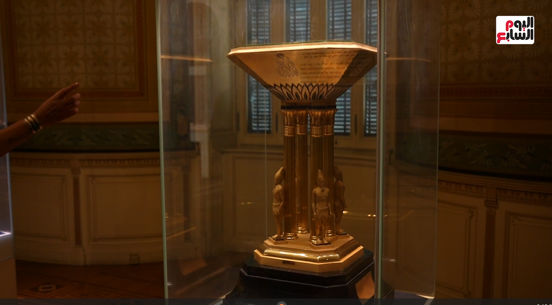 كأس وزنه 15 كيلو من الذهب