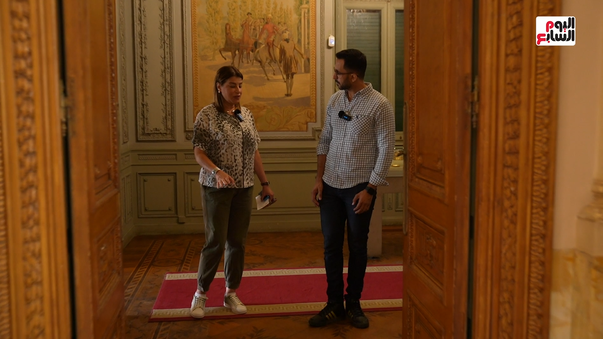 الزميل محمد أسعد ومديرة عام متحف المجوهرات الملكية  (4)